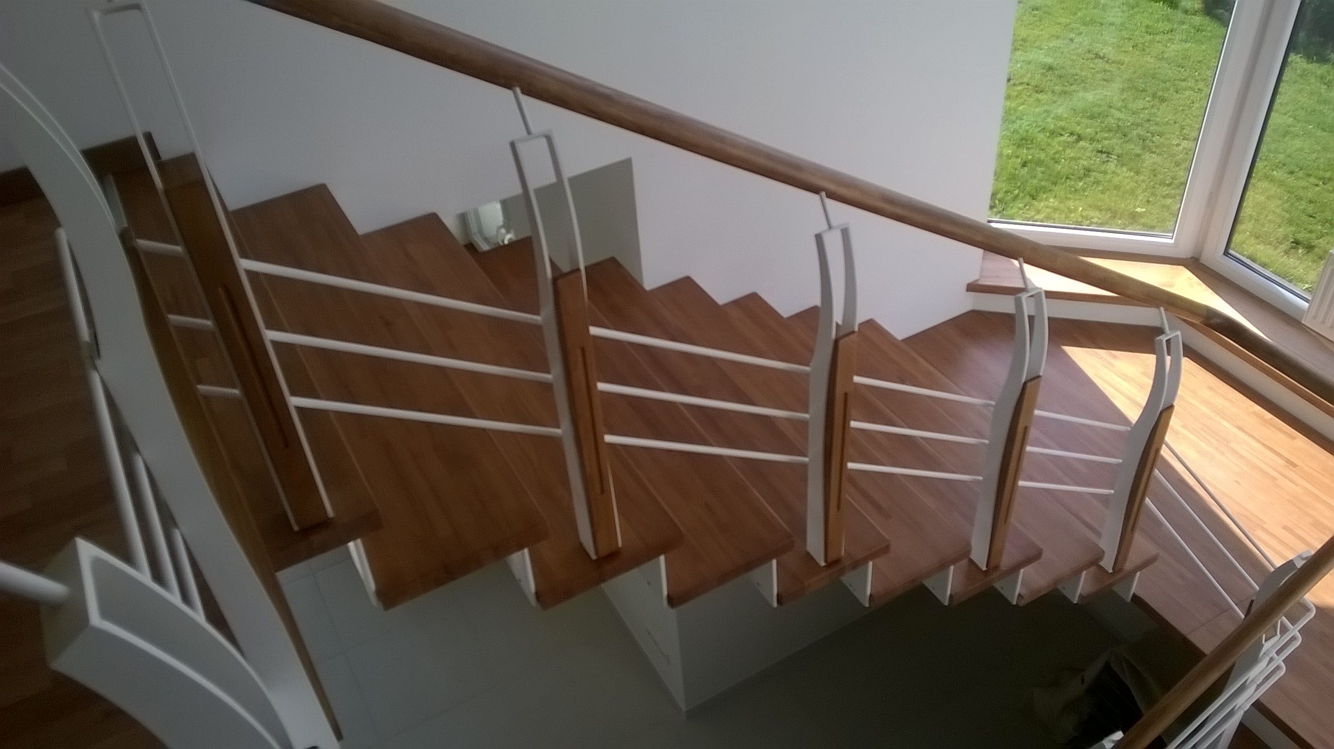 Kāpnes ar laukumu Mārupē